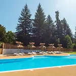 Maeva Escapades Du Chateau De L'hom Campingplatz 4*