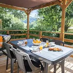 Campingplatz Maeva Escapades Du Chateau De L'hom 4*