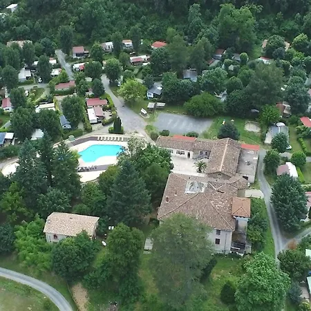Campsite Maeva Escapades Du Chateau De L'hom 4*