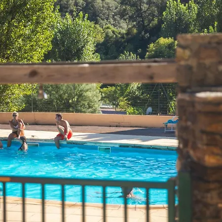 Maeva Escapades Du Chateau De L'hom Campsite