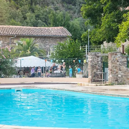 Maeva Escapades Du Chateau De L'hom Campsite