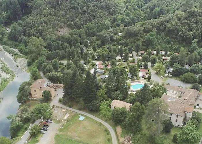Maeva Escapades Du Château De L'hom 4*