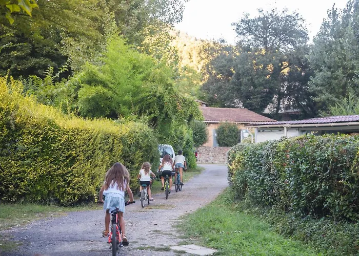 Parque de Campismo Maeva Escapades Du Château De L'hom L'Estrechure