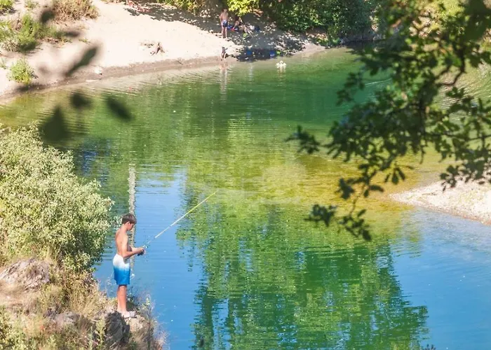 Maeva Escapades Du Château De L'hom Parque de Campismo