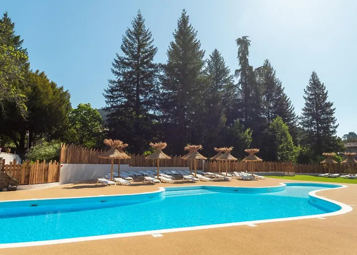 Maeva Escapades Du Château De L'hom Parque de Campismo 4*
